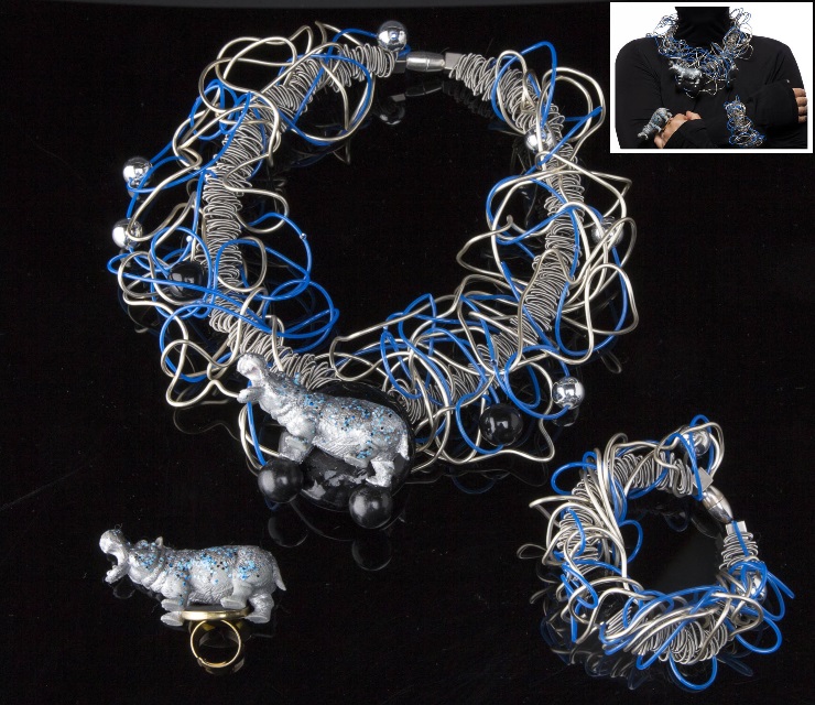 Necklace, ring and bracelet Blue Hippopotamus